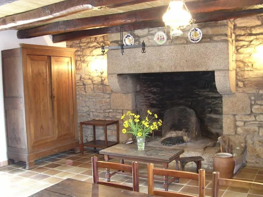 Holiday home Le Charme D'Une Chaumiere Typiquement Bretonne Concarneau