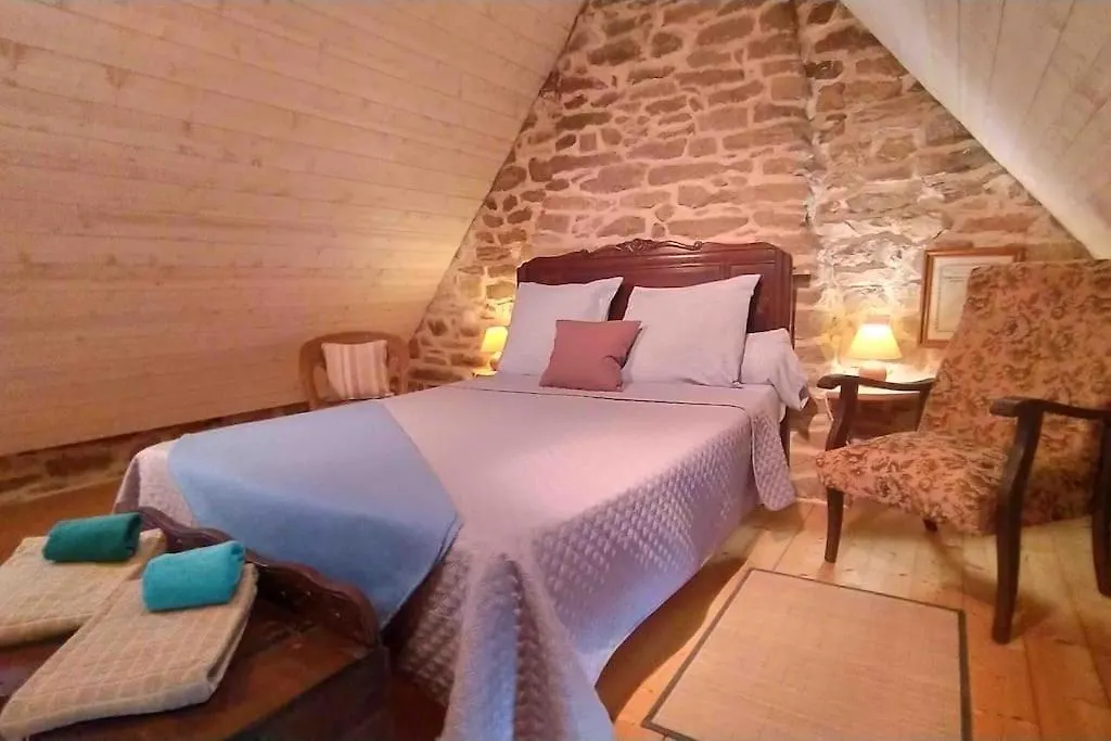 Holiday home Le Charme D'Une Chaumiere Typiquement Bretonne Concarneau